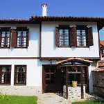 старият град Βίλα Ζλάτογκραντ